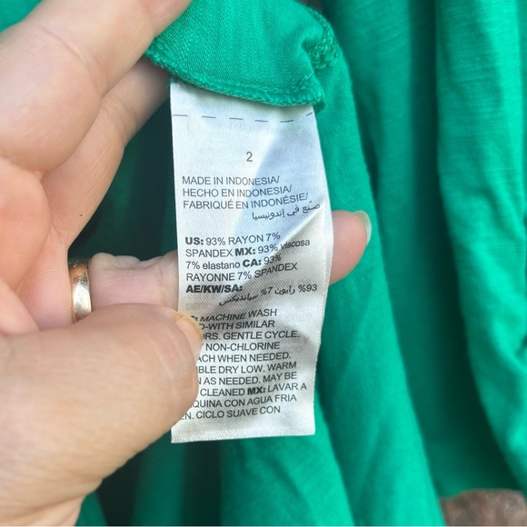 Zenergy by Chicos Kelly greenSeam-Detail Tunic size 2 - Picture 9 of 9